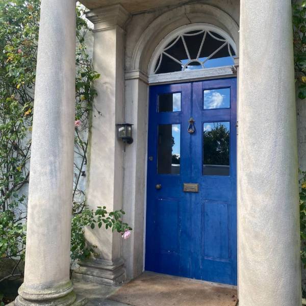 10_GC_Front-Door_IMG_1475_websq_1080