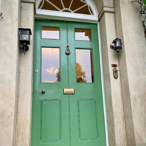 1_GC_Front-Door_IMG_1674_websq_1080